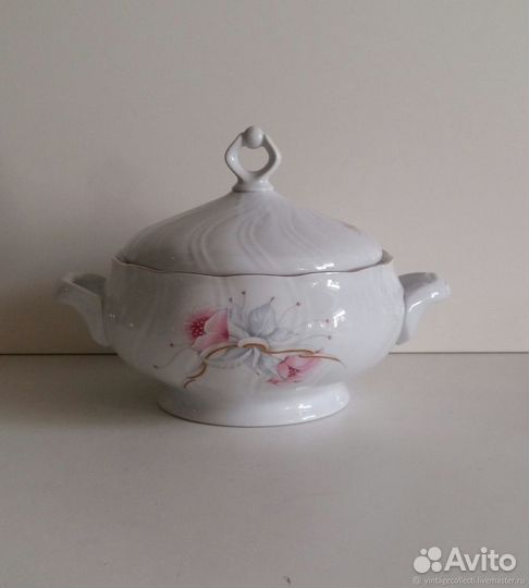 Новая фарфоровая супница, Германия