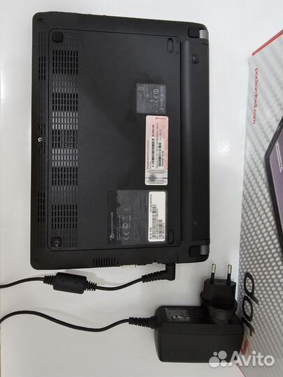 Нетбук Нетбук Packard Bell ZE7