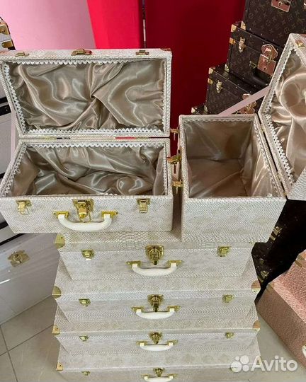 Набор сундуков