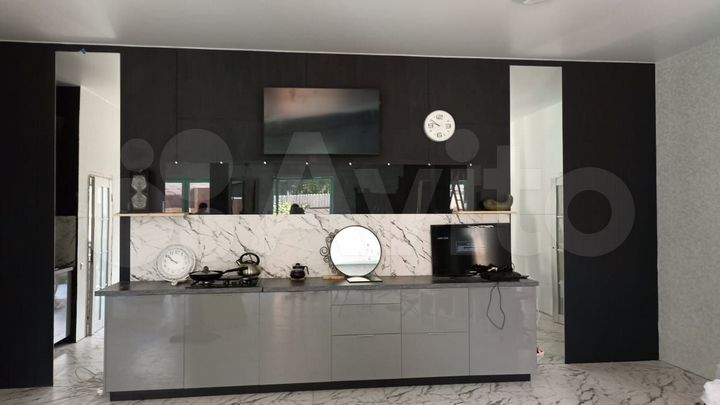 Дом 300 м² на участке 3 сот.