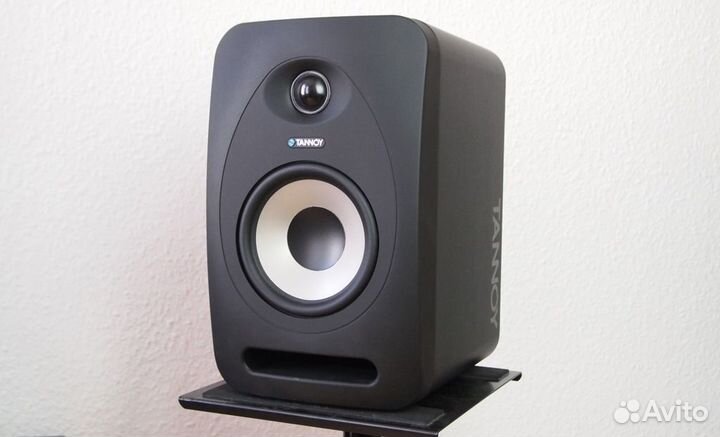 Студийный монитор tannoy reveal 802