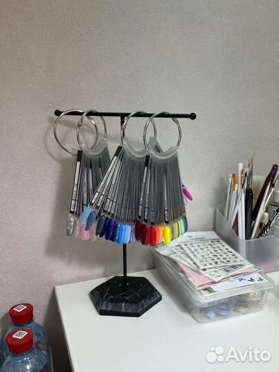 Подставка для типс и украшений