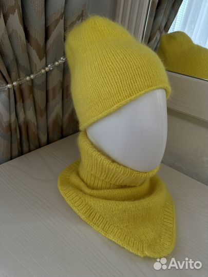 Комплект шапка и манишка