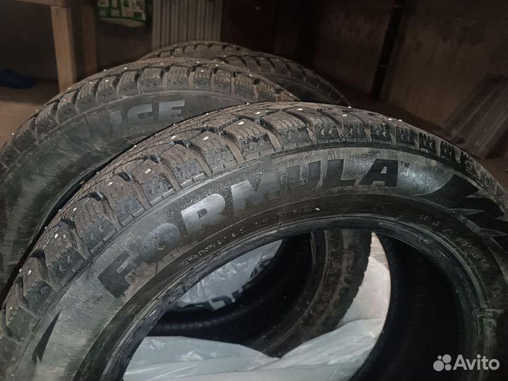 Formula Ice 215/55 R17 98T