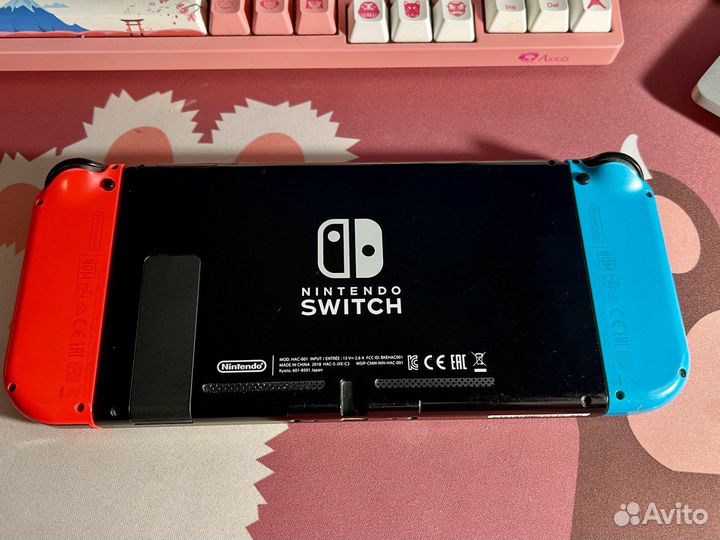 Nintendo switch, рст + Pro controller и 2 чехла