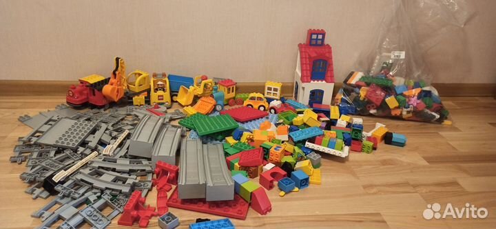 Lego duplo железная дорога + др. Наборы