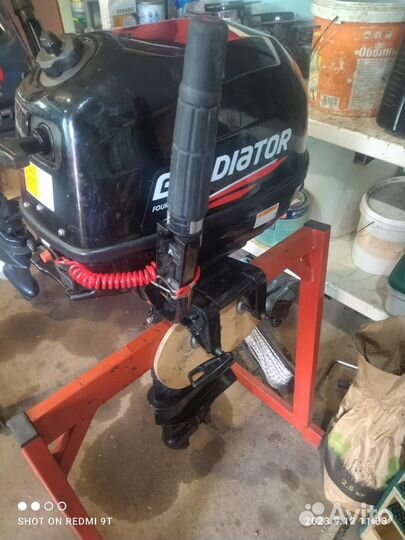 Лодочный мотор