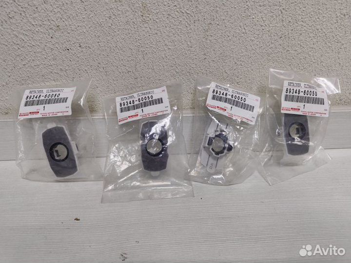 Кронштейн датчика парковки Toyota Land Cruiser