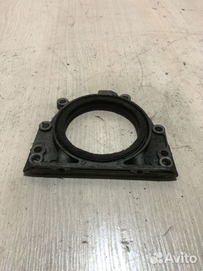 Крышка коленвала задняя Фольксваген пассат Б5 1.6