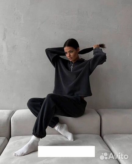 Костюм спортивный женский