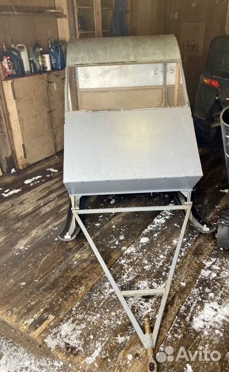 Крытые сани для снегохода