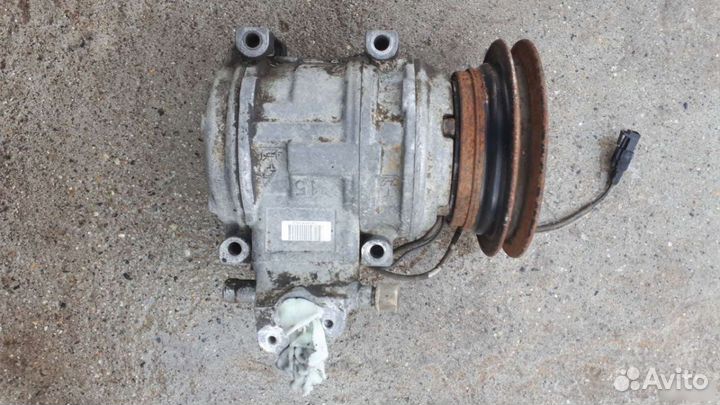 Компрессор кондиционера Mitsubishi Pajero 2