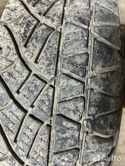 Michelin Latitude Cross 215/70 R16