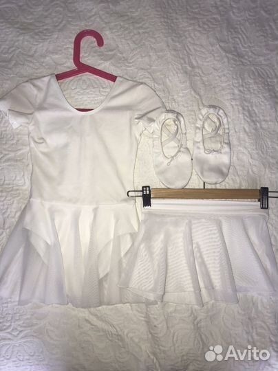 Гимнастический купальник и юбка р 122-128