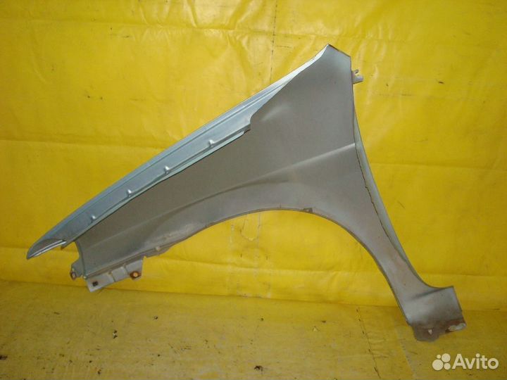 Крыло переднее Mazda Demio DW3W (Правое)