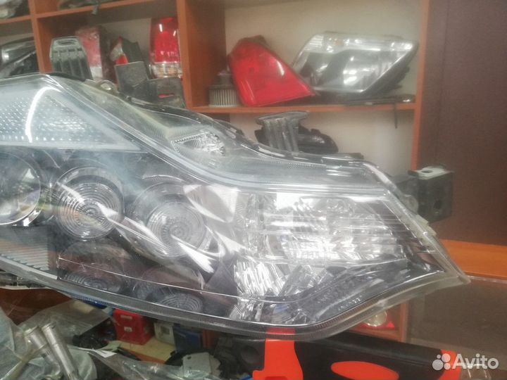 Фара Nissan Murano