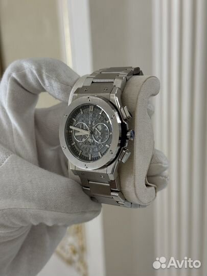 Часы hublot