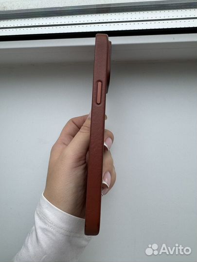 Чехол 14 Pro Max кожаный оригинальный