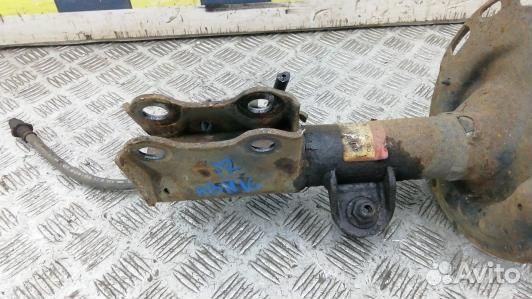 Стойка передняя правая toyota avensis T27 (HBN16N5