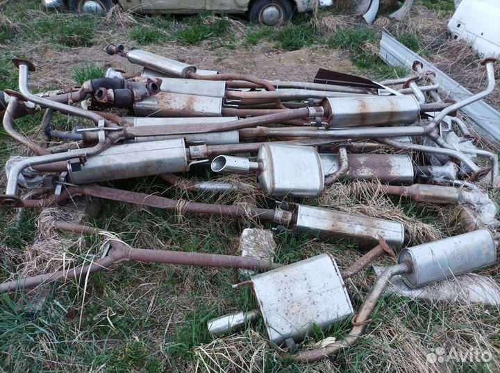 Труба приемная резонатор глушитель Ниссан