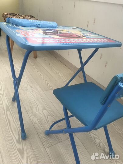 Детский стол и стул