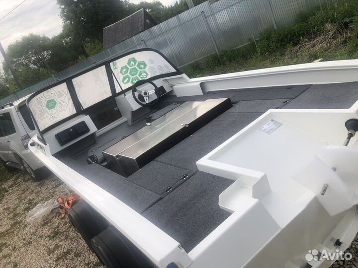 Лодка Тактика FISh PRO с двигателем Волжанка 46