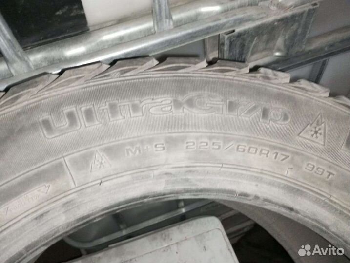 Goodyear UltraGrip 225/60 R17 99