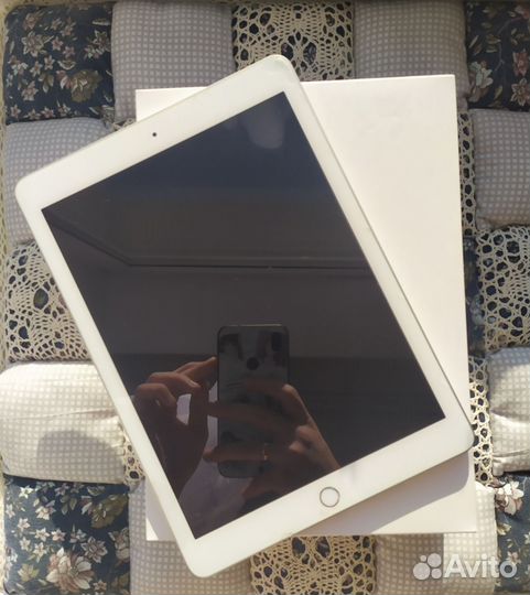 Apple iPad 6th (128gb) WI-FI