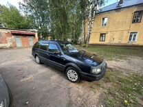 Volkswagen Passat 1.6 MT, 1993, 300 000 км, с пробегом, цена 129 000 руб.