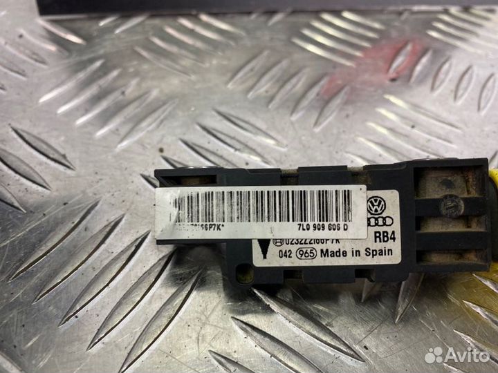 Датчик подушки безопасности Porsche Cayenne 955