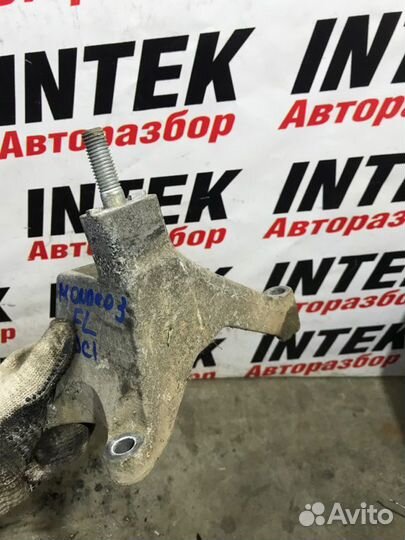 Кронштейн кпп Ford Mondeo 3