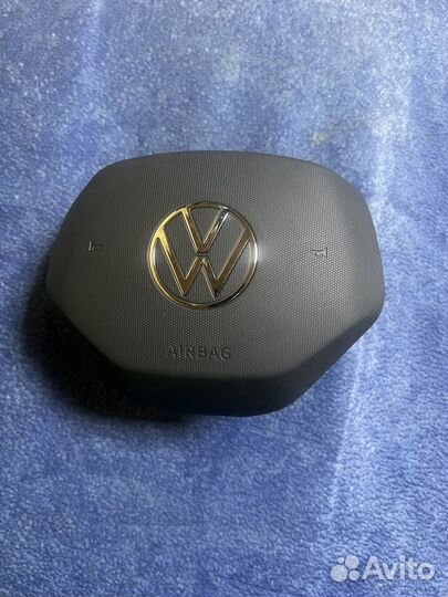 Новая подушка в руль Volkswagen 3G0880201H