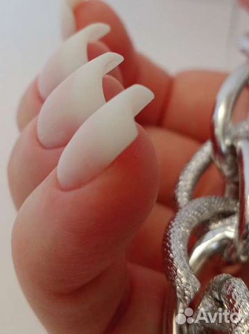 Наращивание и моделирование ногтей