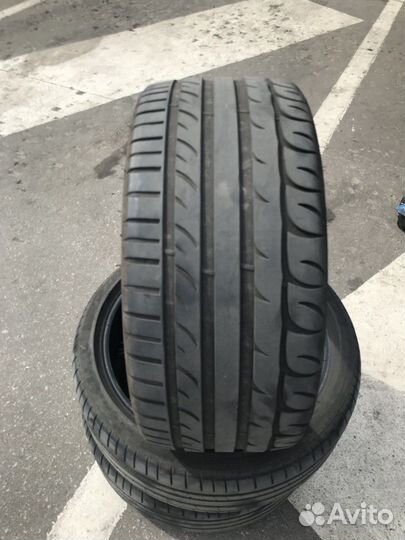 Tigar UHP Ultra High Performance 255/35 R19 96Y