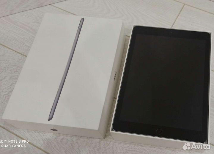 Планшет apple iPad 2018