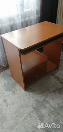 Письменный стол для школьника бу