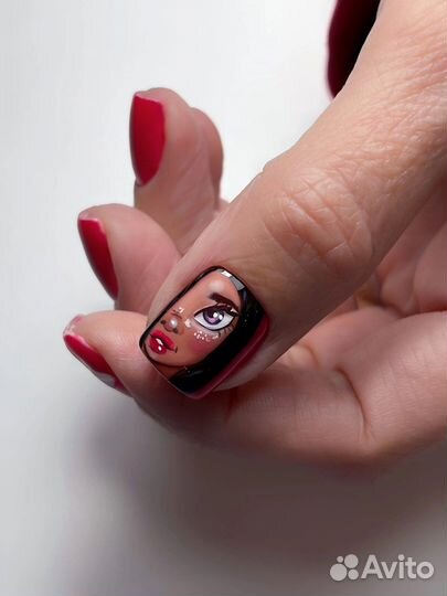 Аппаратный маникюр