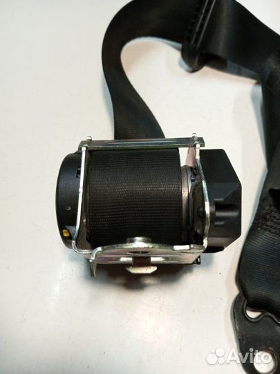 Ремень безопасности передний правый Renault Logan