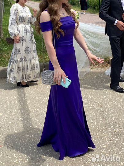 Вечернее платье