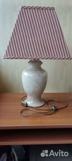 Лампа настольная