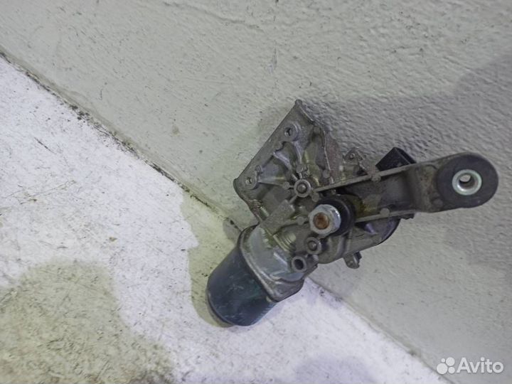 Моторчик стеклоочистителя передний