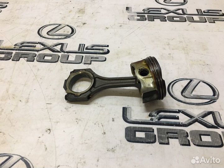 Поршень прав. Lexus LS460L