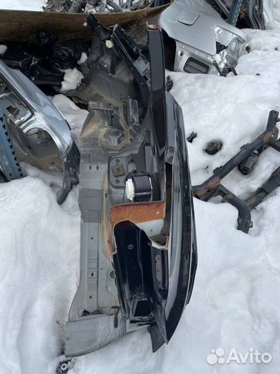 Задняя правая четверть Форд Куга 2