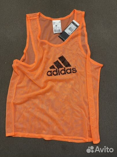 Манишка футбольная adidas S