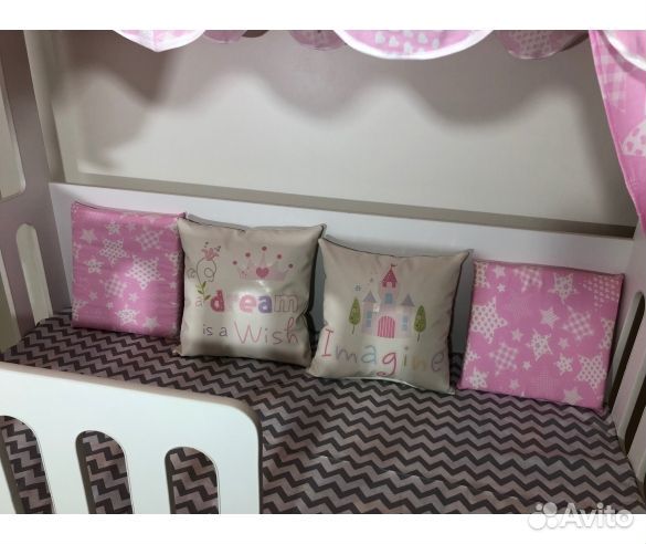 Кроватка Домик с ящиком в наличии