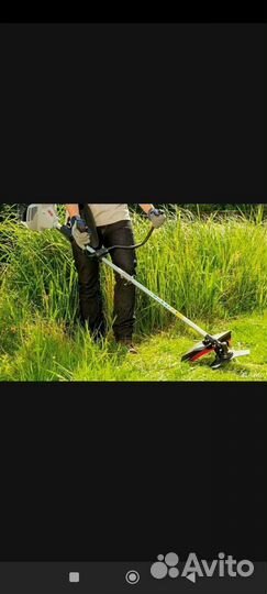 Покос травы триммером с уборкой