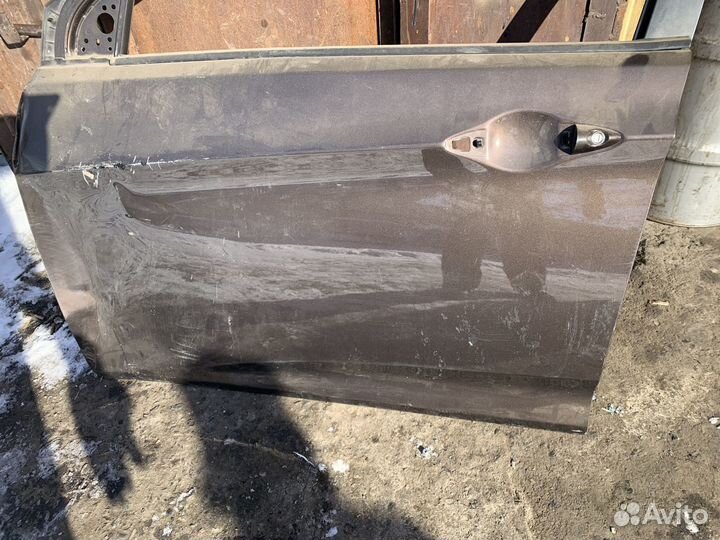 Дверь передняя левая мятая Hyundai Solaris 2011