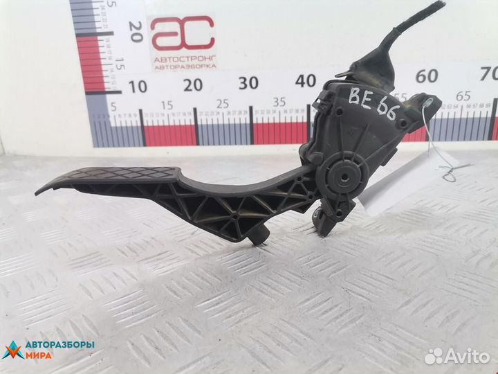 Педаль Volkswagen Transporter T5 2004 7H1721503K