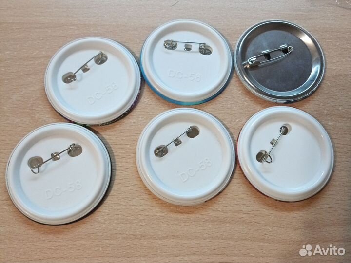 Фишки значки аниме хантерххантер бсд джоджо jjba