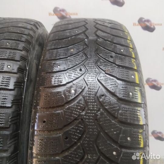 Bridgestone Blizzak Spike-01 225/70 R16